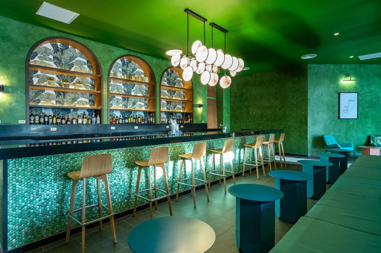 คาริบ ดีลักซ์ ปรินเซส - ออล อินครูซีฟ Hotel ปุนตากานา ภายนอก รูปภาพ The bar at the 2012 London Olympics