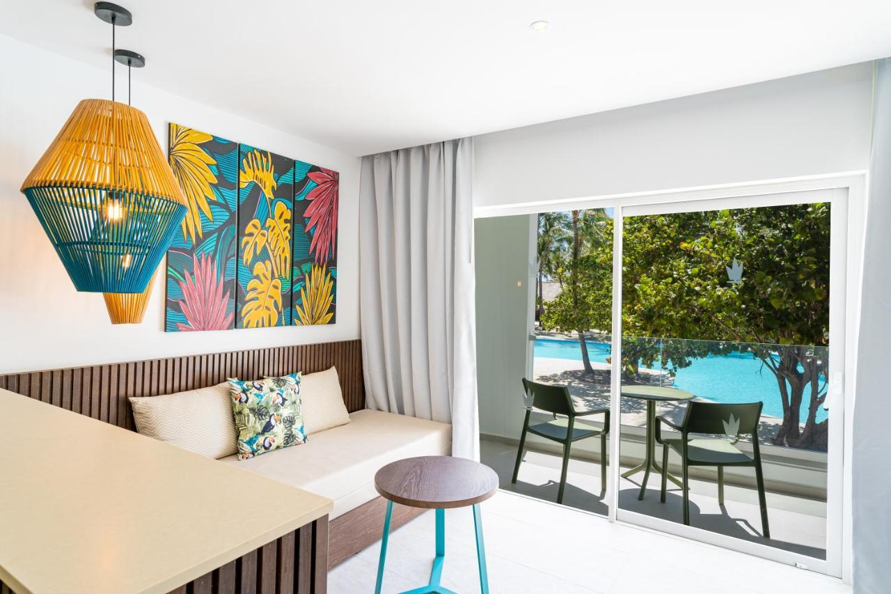 คาริบ ดีลักซ์ ปรินเซส - ออล อินครูซีฟ Hotel ปุนตากานา ภายนอก รูปภาพ Deluxe Pool View