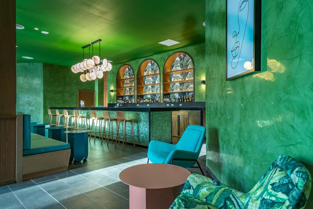 คาริบ ดีลักซ์ ปรินเซส - ออล อินครูซีฟ Hotel ปุนตากานา ภายนอก รูปภาพ The bar at the hotel